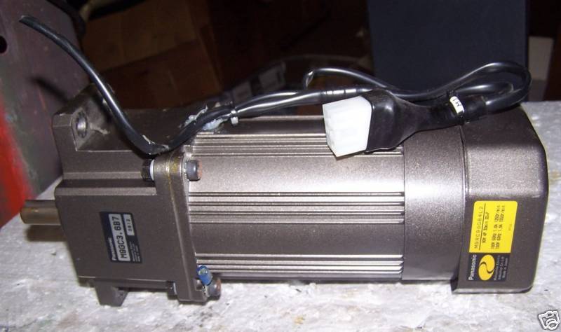 PANASONIC AC SERVO MOTOR GEARMOTOR M9RC90GB4L2 WITH GEARHEAD M9GC3.6B7 90 W 4P