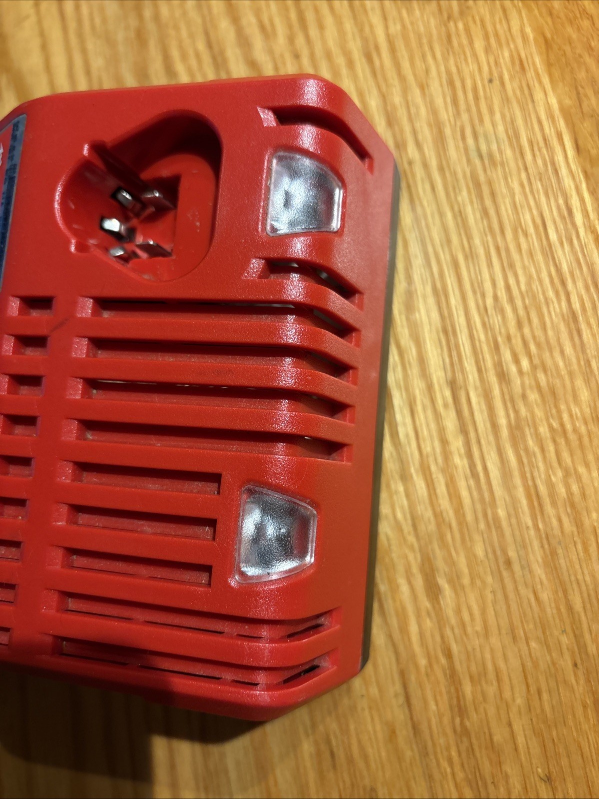 Genuine MILWAUKEE 48-59-1812 18V M12 / M18 LITHIUM ION CHARGER