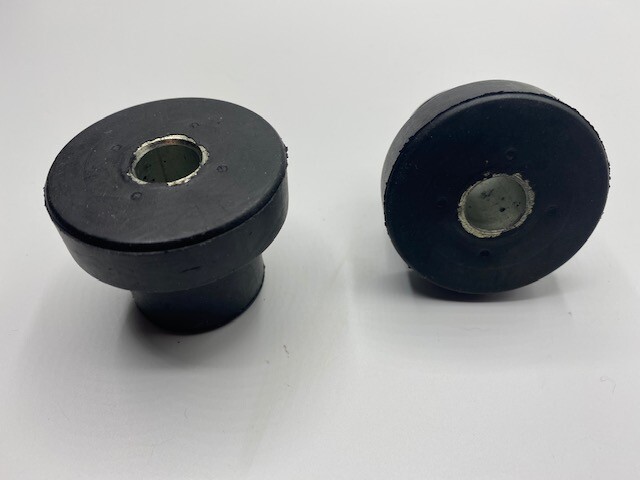 Engine Mount Isolator/Rubber Shock Absorber (2 Pieces)