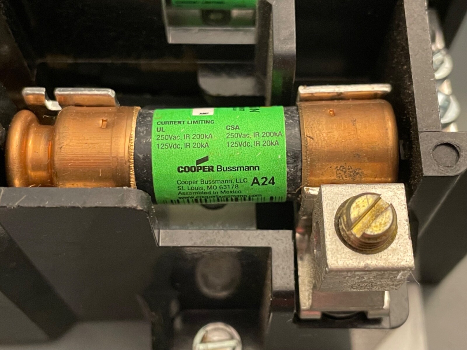 SQUARE D SAFETY Disconnect – SWITCH D221NRB SERIES ENCLOSURE 30 AMP