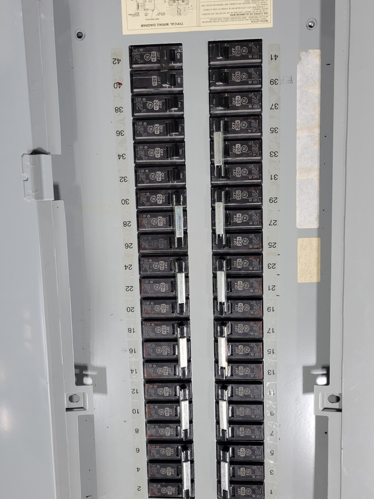 General Electric A-Series Lighting Panelboard 400A 120/208V 3P 3PH 4W 42 Circuit