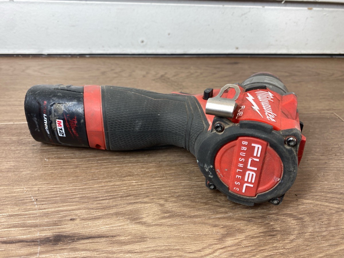 MILWAUKEE TOOLS 3404-20 12 VOLT FUEL 1/2″ CHUCK HAMMER DRILL (WCP036721)