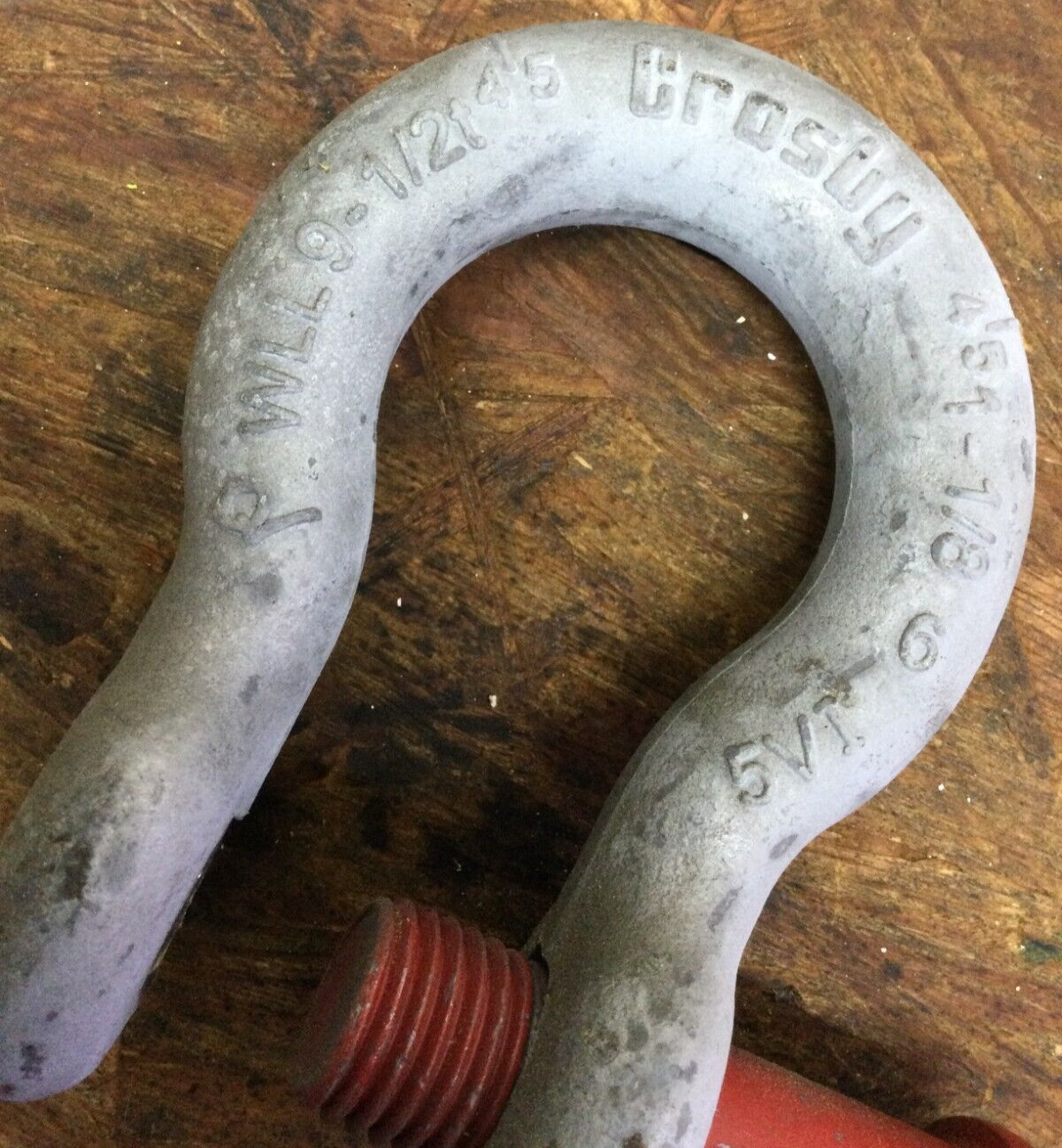 Crosby 1018552 1-1/8″ G-209 Screw Pin Anchor Shackle – 9-1/2 Ton WLL