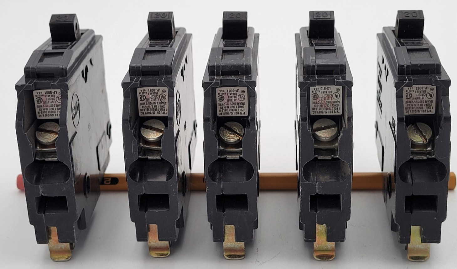 Square D QO120 20 Amp 1-Pole Plug-On 120 V AC Circuit Breaker (Lot of 5) USED