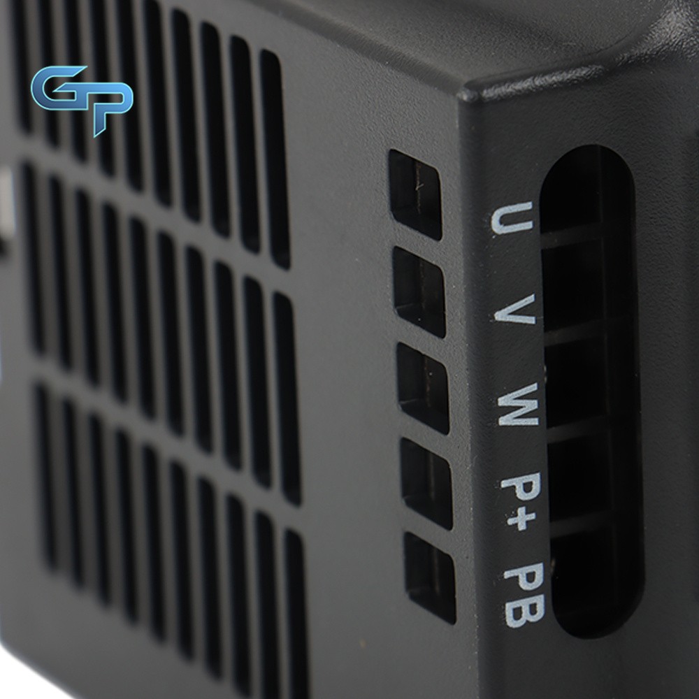 VFD Single To 3 Phase Variable Frequency Drive 2.2kW 3HP 220V Inverter