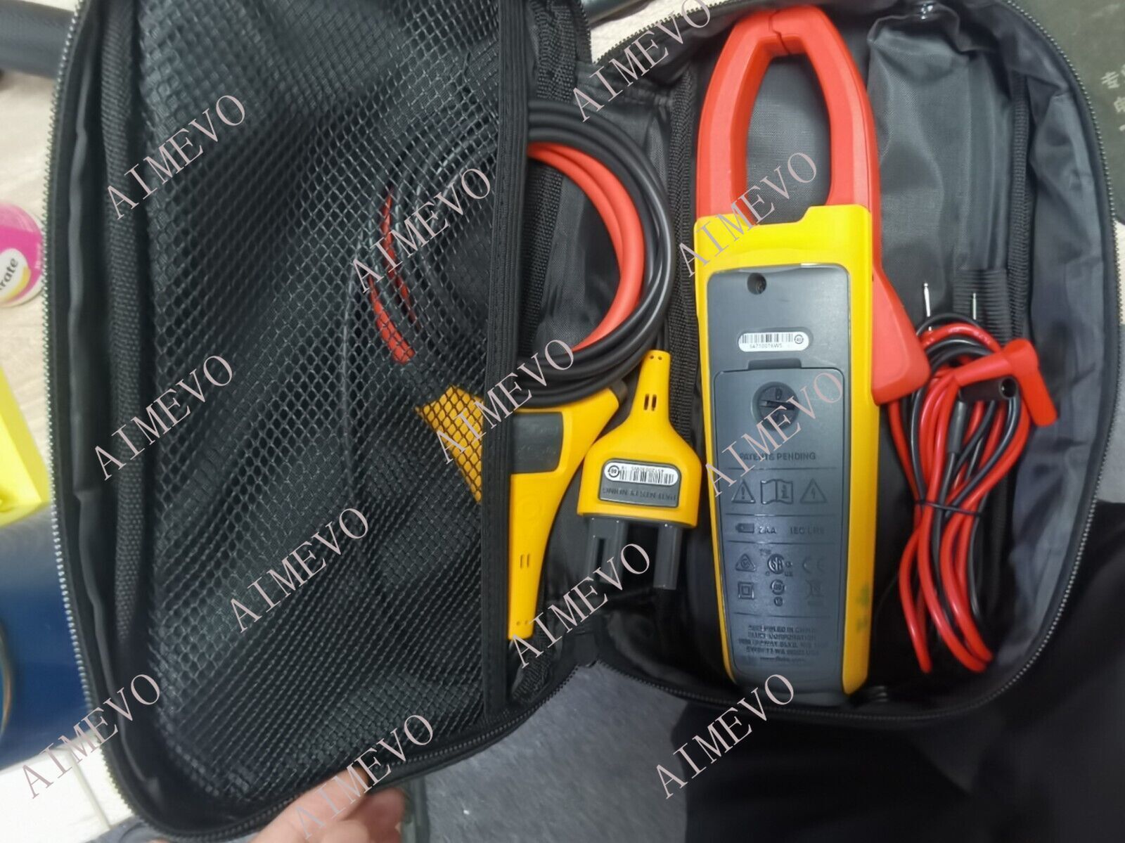 FLUKE 376 True RMS AC/DC Clamp Meter with Iflex Cable, Leads and case