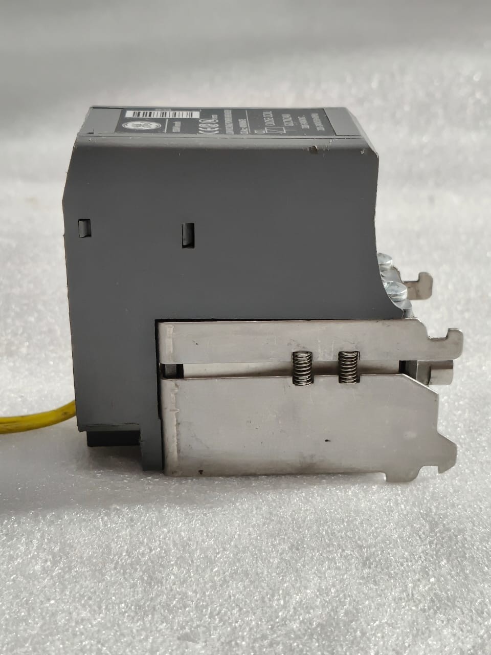 GE GCCN240 CLOSE COIL 220-240V DC 350VA LOW VOLTAGE POWER BREAKER FAST