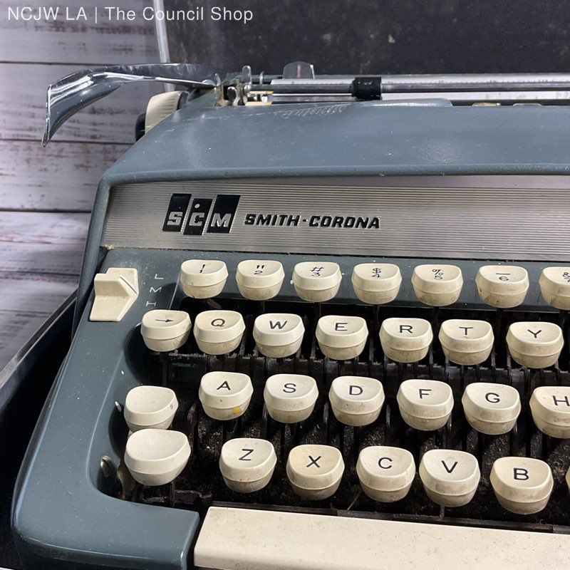 Vintage Smith Corona Super Sterling Portable Blue Typewriter w/ Black Case