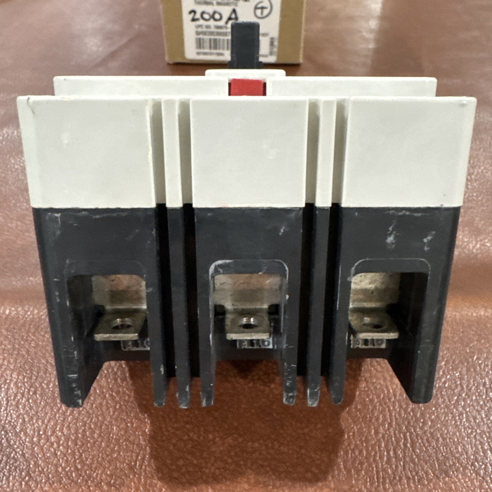 Eaton Cutler Hammer 200A 3P EDB3200 200 Amp 240V 3 Pole Circuit Breaker EDB 22k