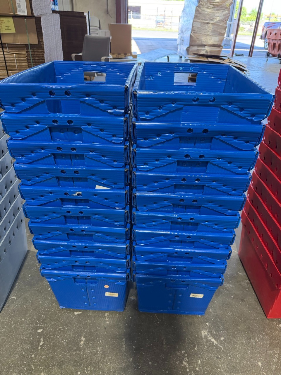 Lot of 40 Corrugated Plastic Postal Mail Type Totes Bin 18.5″L x 13.5″W x 11.5″H
