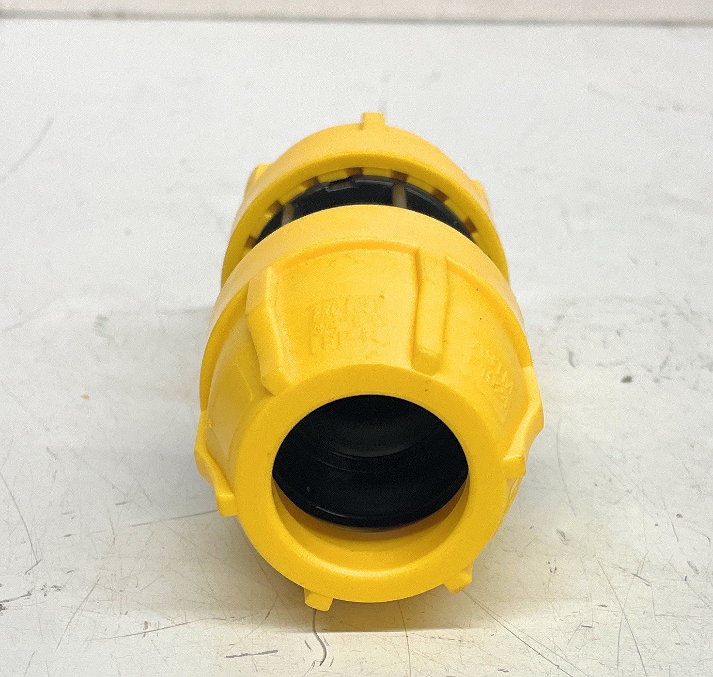 Proflex 0.75″ IPS Underground Gas Coupler, Yellow/Black