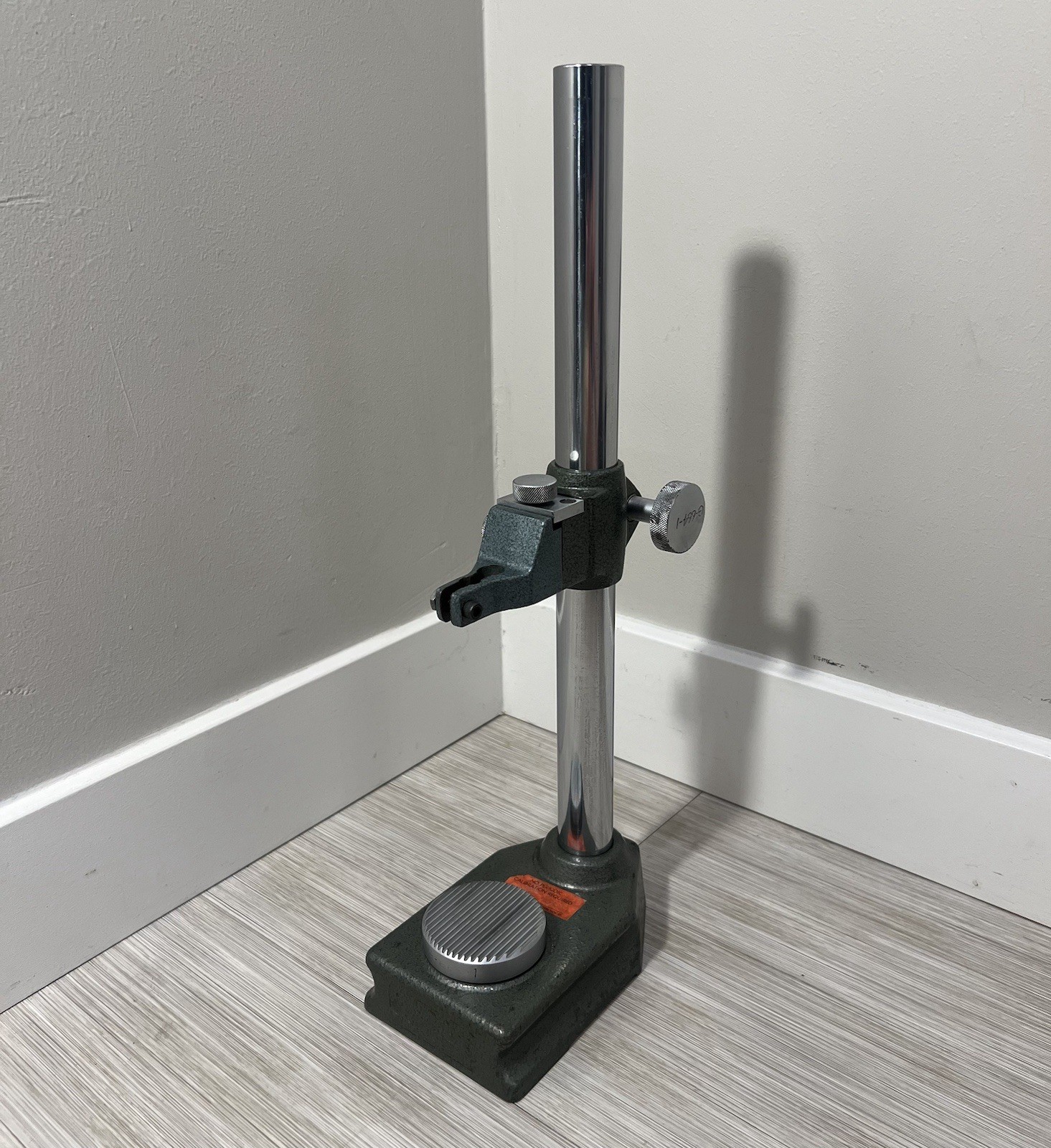 Mitutoyo Transfer Stand 519-109E – Model TSR-E – Used, Good