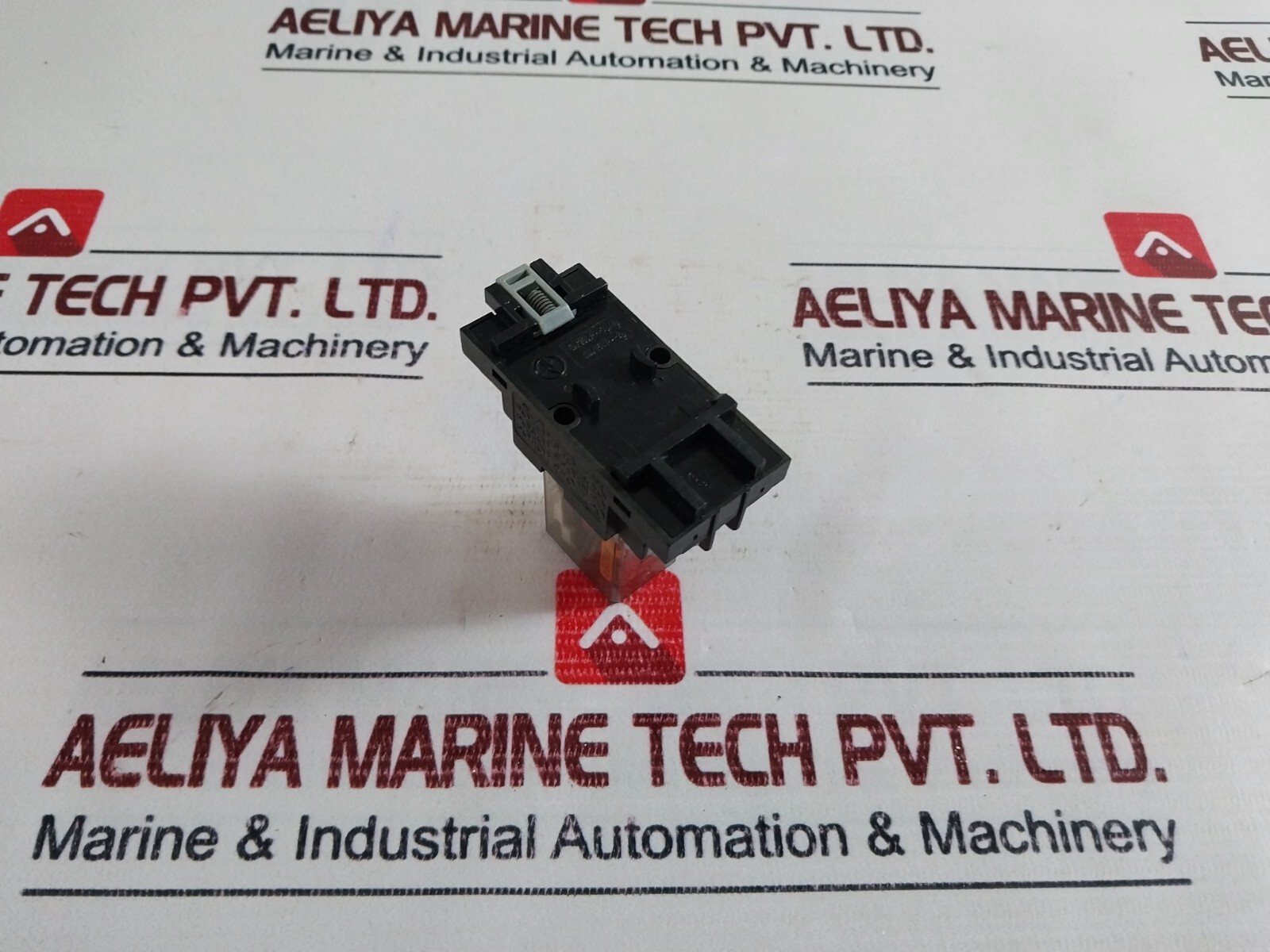 FINDER 55.33 Relay with base 110V~AC 10A/250V