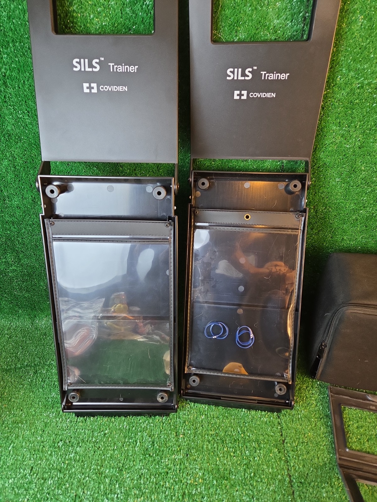 Covidien SILS (Single Incision Laparoscopic Surgery) trainer