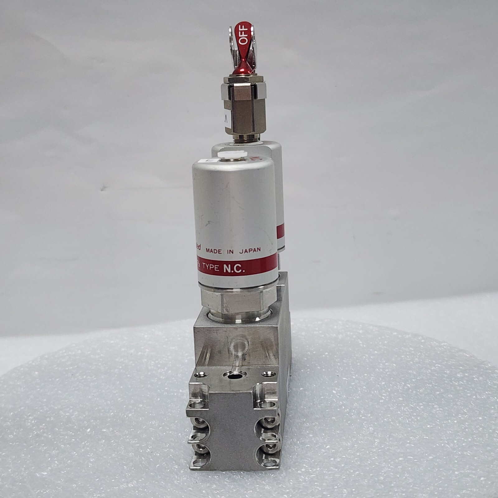 Fujikin 0.P. 0.5-0.6 MPa, C No. 477945, Type N.C Assy. Valve,Used,Japan_96974
