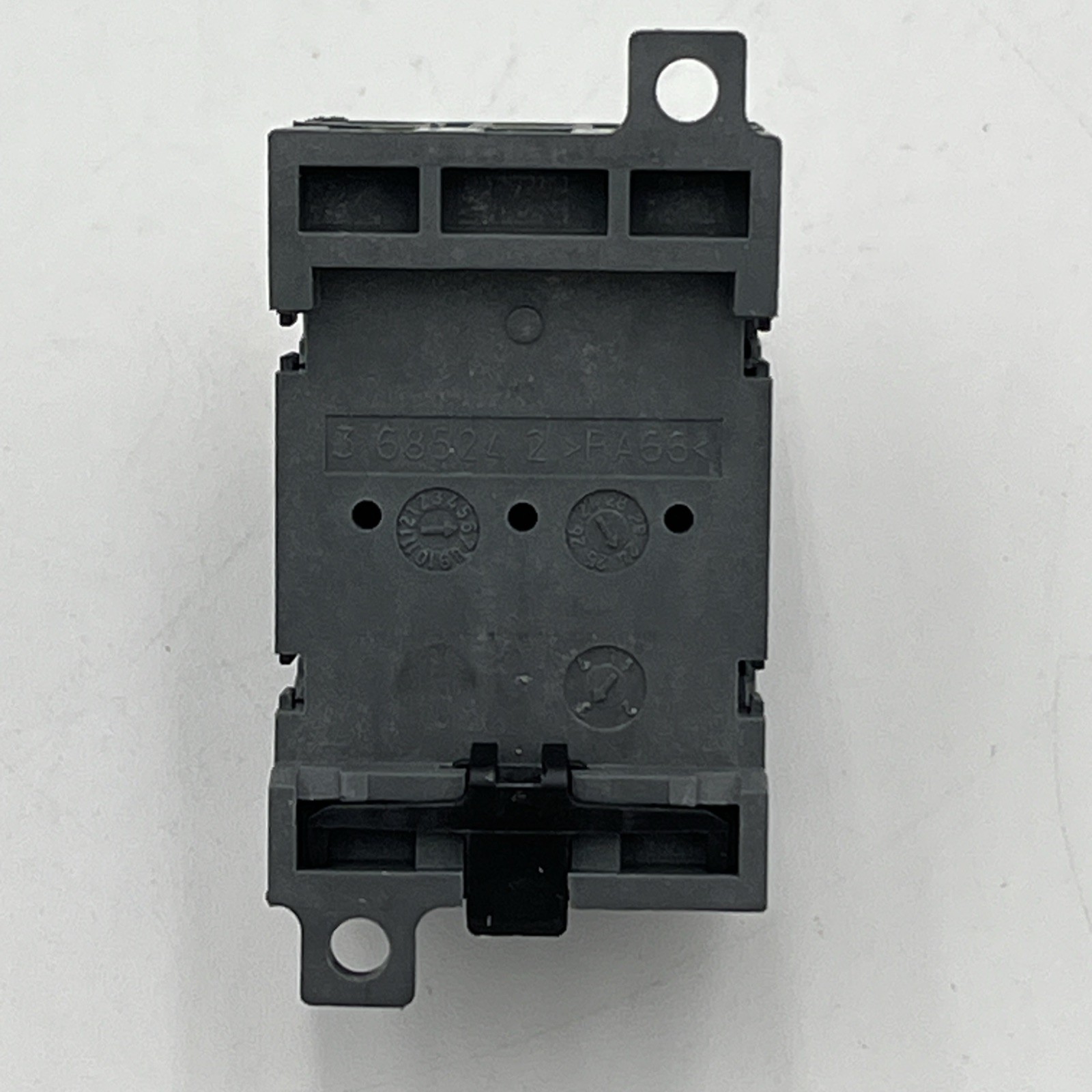 NEW!! ABB OT16F3 Switch Disconnector 3-pole Front Operated 16A – 1SCA104811R1001