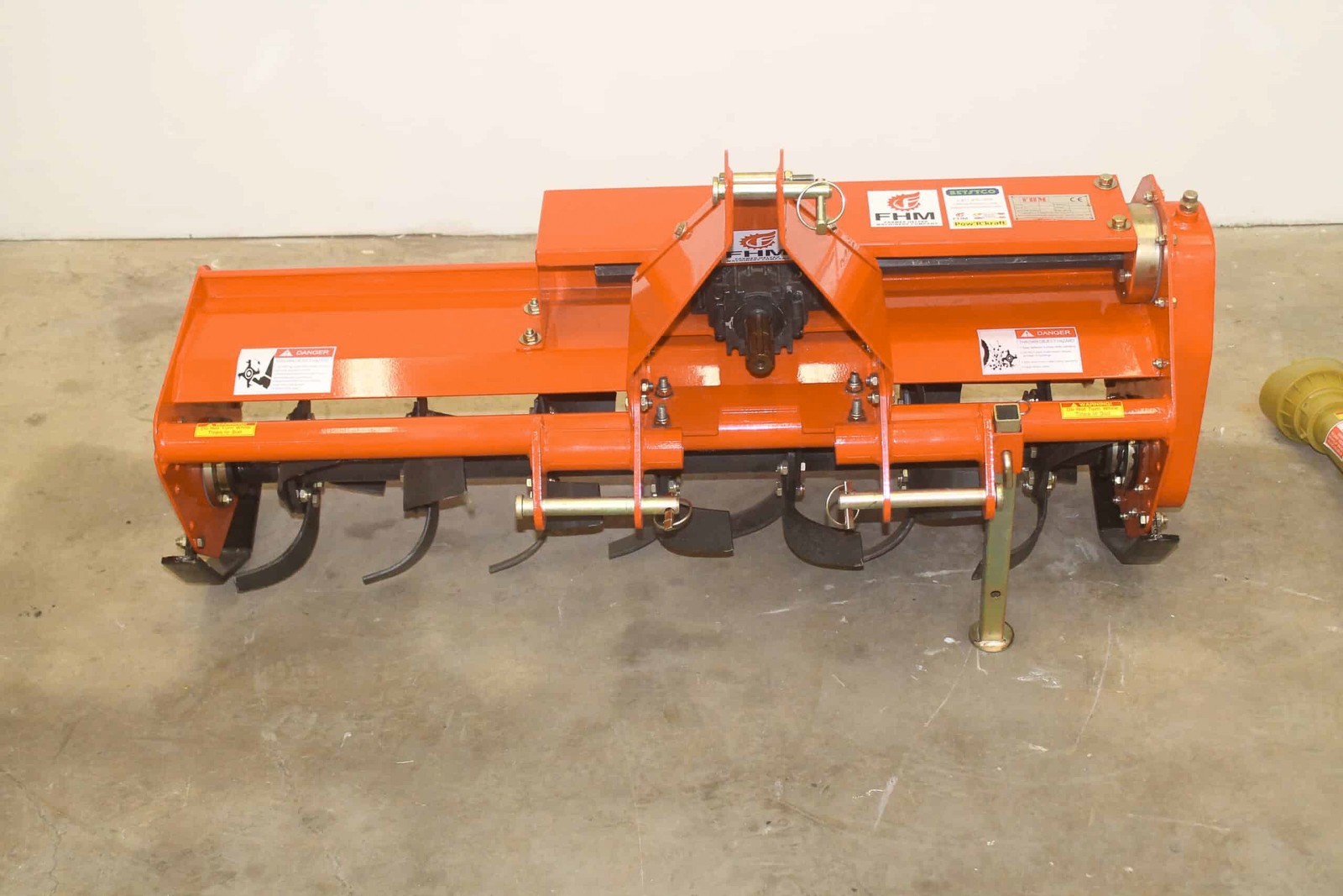 48″ Offsetable 3-point Rotary Tiller FH-TL125