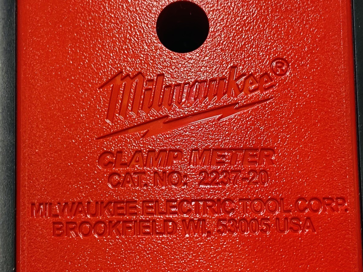 Milwaukee 2237-20 600A AC/DC Digital Clamp Meter (U11027724)