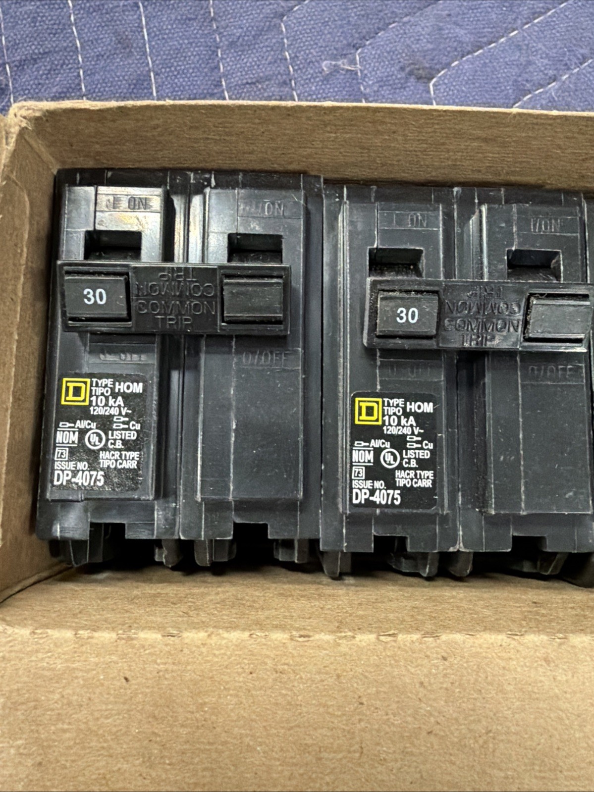 Square D HOM230 (5 PACK) 30 Amp 2P Circuit Breaker 120/240V Lot Of 5 NEW IN BOX