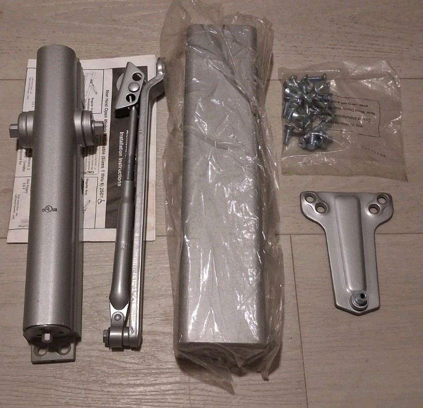 Yale 2501 Door Closer 2500 Series Non-Handed Commercial Grade 689 Finish