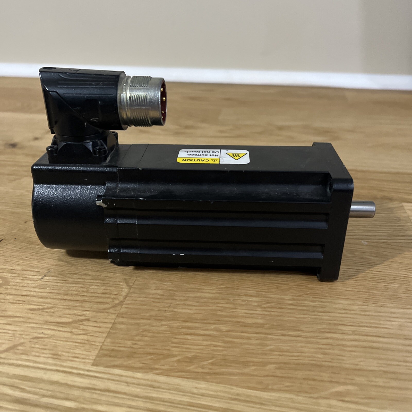 Allen Bradley VPL-B0632F-PK12AA Ser A Servo Motor 4600 RPM .50 HP