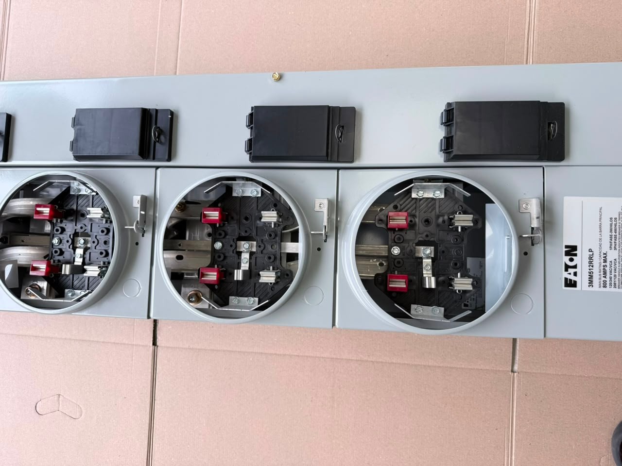 New Eaton 3MM512RRLP Meter Stack 5-Gang 125A Socket 800A , US#