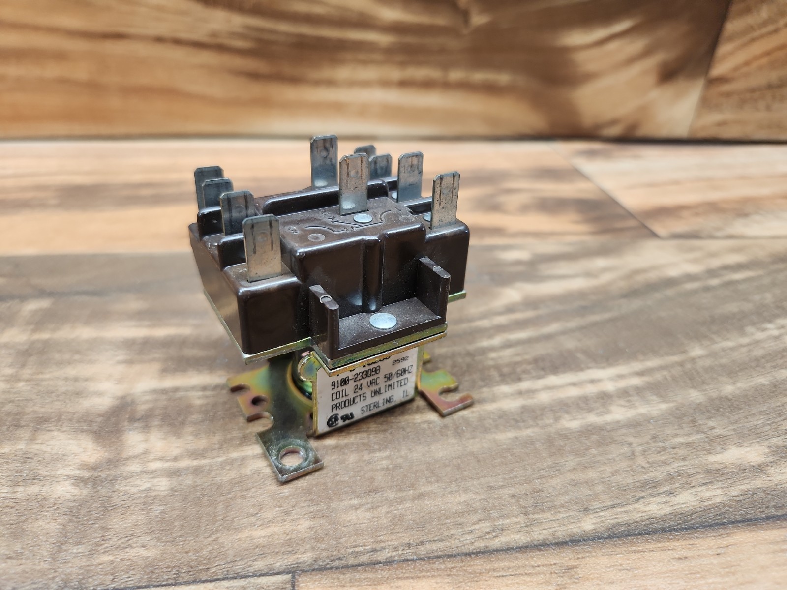 Lennox Pulse Furnace Parts Essex P-8-10283 Relay 9100-233Q98 Coil 24 VAC