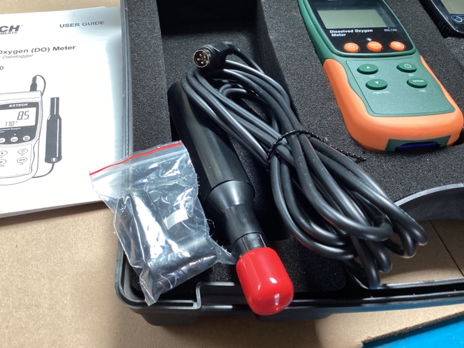 EXTECH Dissolved Oxygen Meter Datalogger SDL150 with case