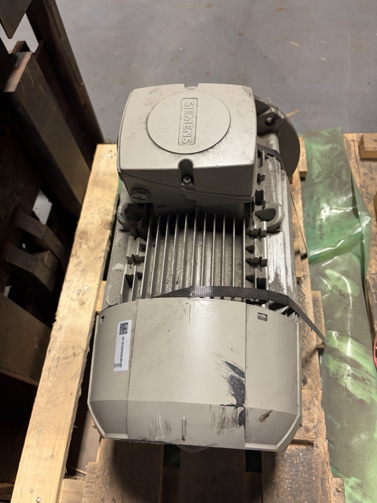 Siemens 1AV3132B 1LE10231CB222FF4-Z Brake Motor 10hp 1770rpm USED GOOD CONDITION