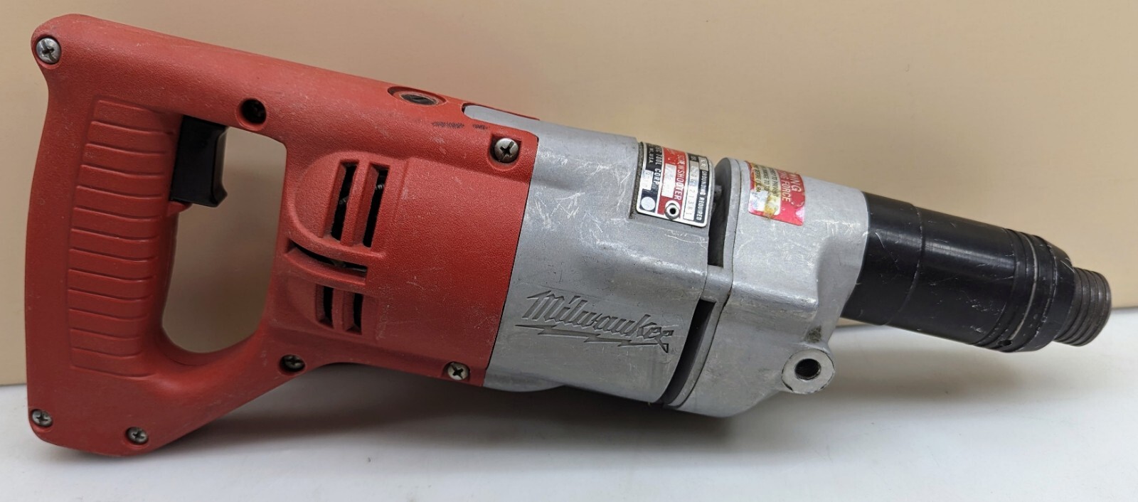 Milwaukee Heavy Duty Screwshooter Cat No 6627-1 0-750 RPM 120V/AC 6 Amps