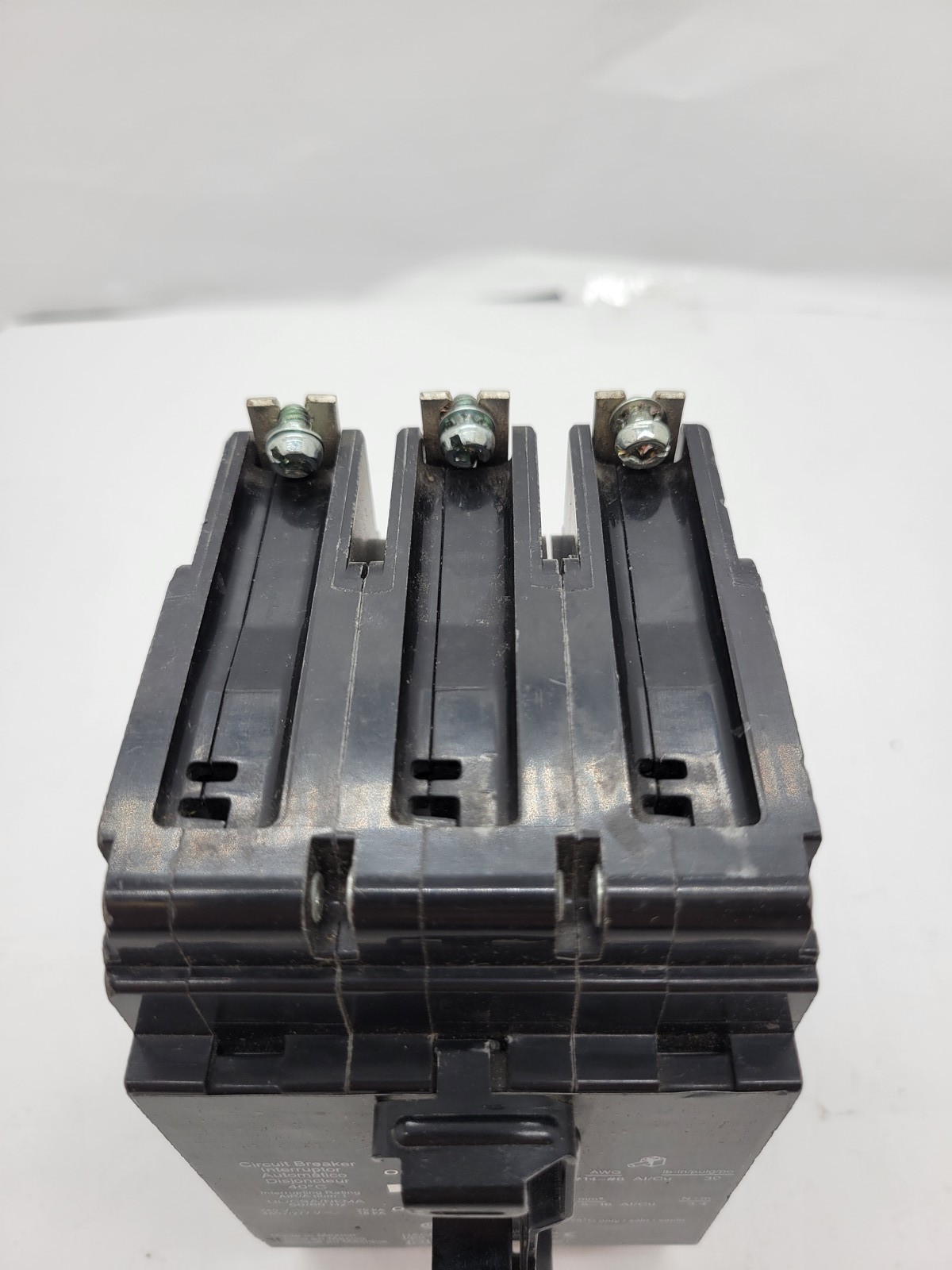 Square D EDB34035 Bolt On Circuit Breaker 35 Amp 480 Volt 3 Pole w/ lockout