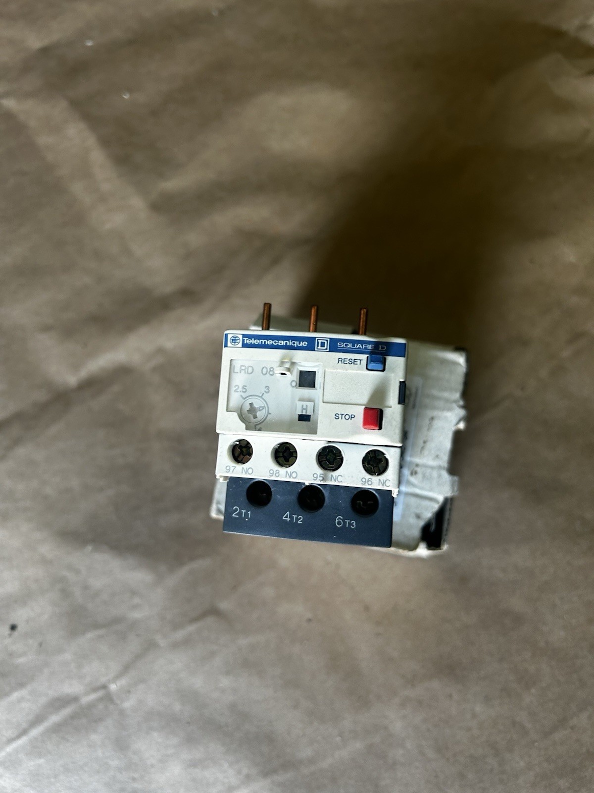 Schneider Electric LRD10 thermal overload relay – 4 to 6 AMPS