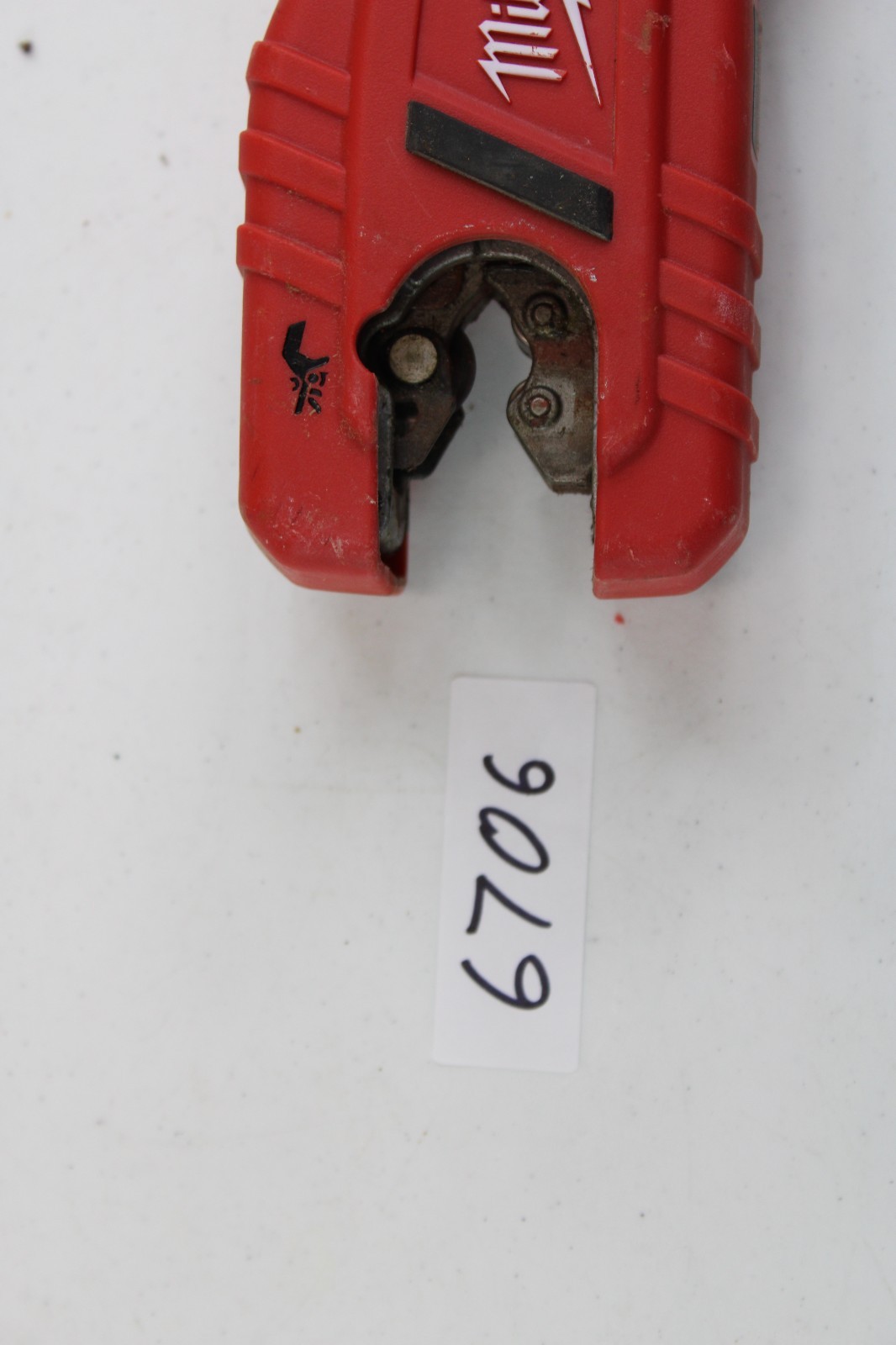 Milwaukee 2471-20 M12 Cordless Copper Tubing Cutter – Red-used-6706