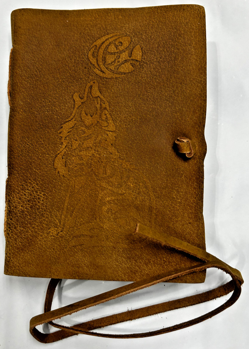 Handmade Genuine Leather Bound Journal Notebook Howling Wolf Matt Paper 110-Page