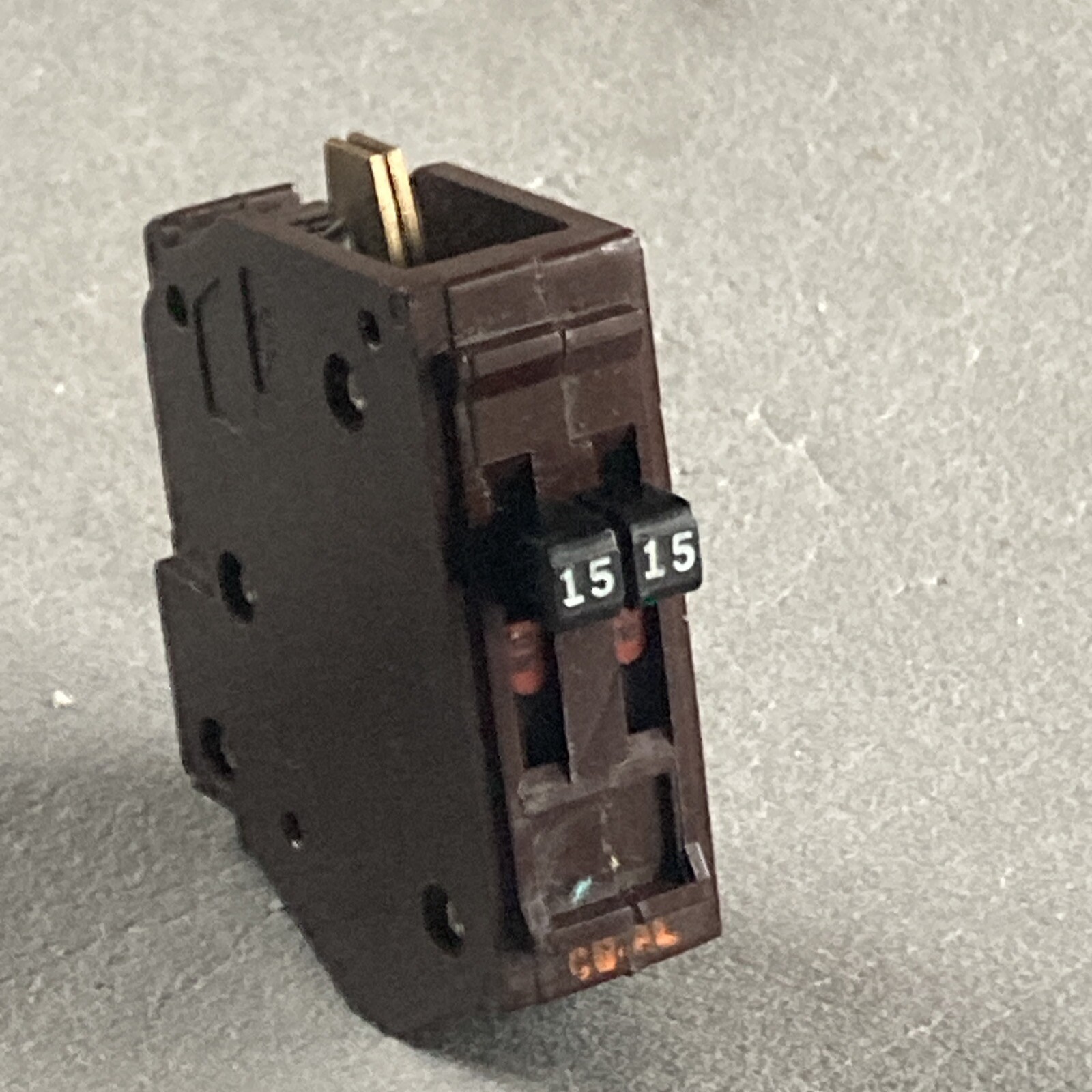 WADSWORTH B1515 A1515 TWIN BREAKER 1-POLE 15A & 1- POLE 15A WA1515
