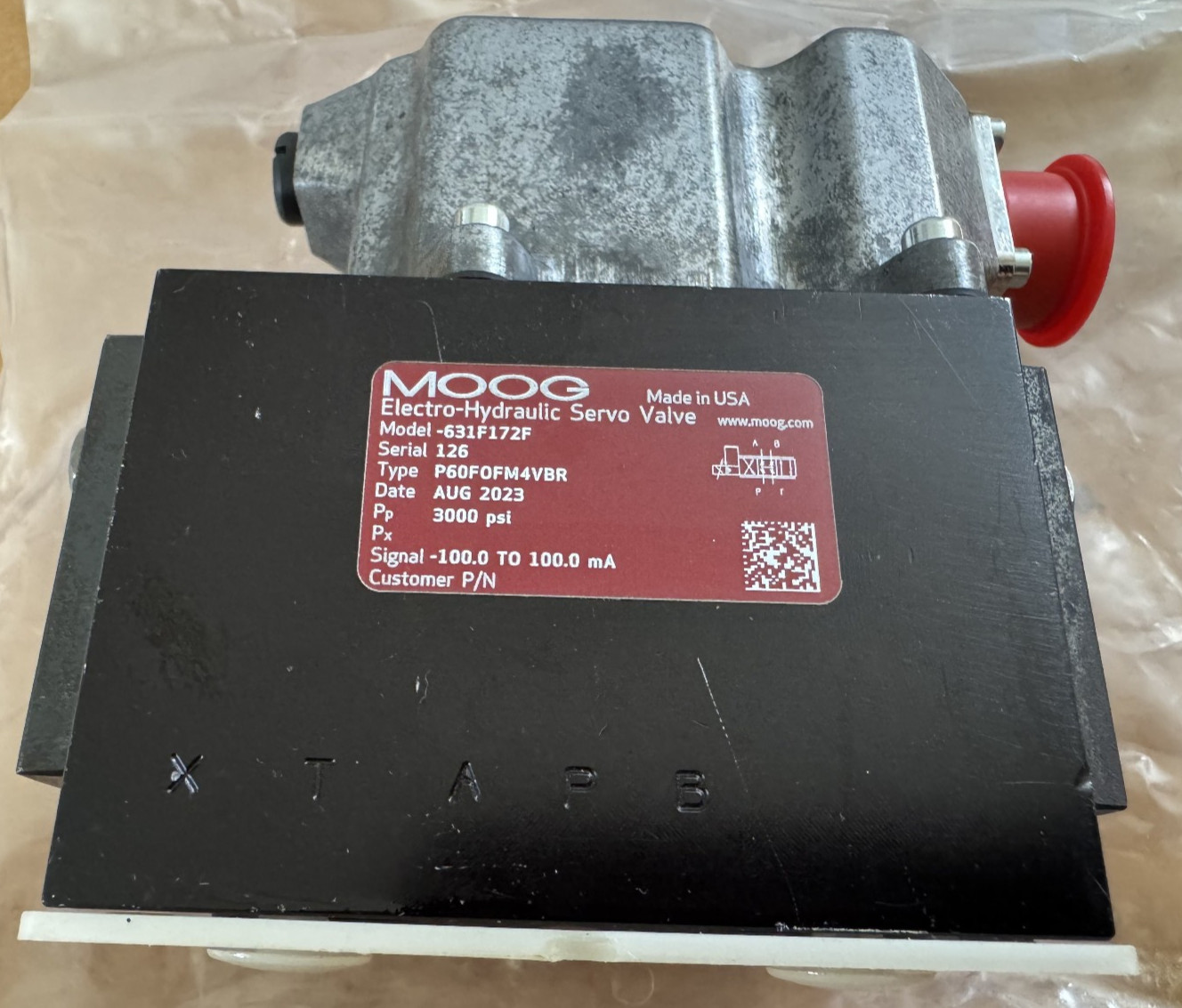 Moog 631F172F P60F0FM4VBR Servo Valve USA NextDay Air Available with Test Report