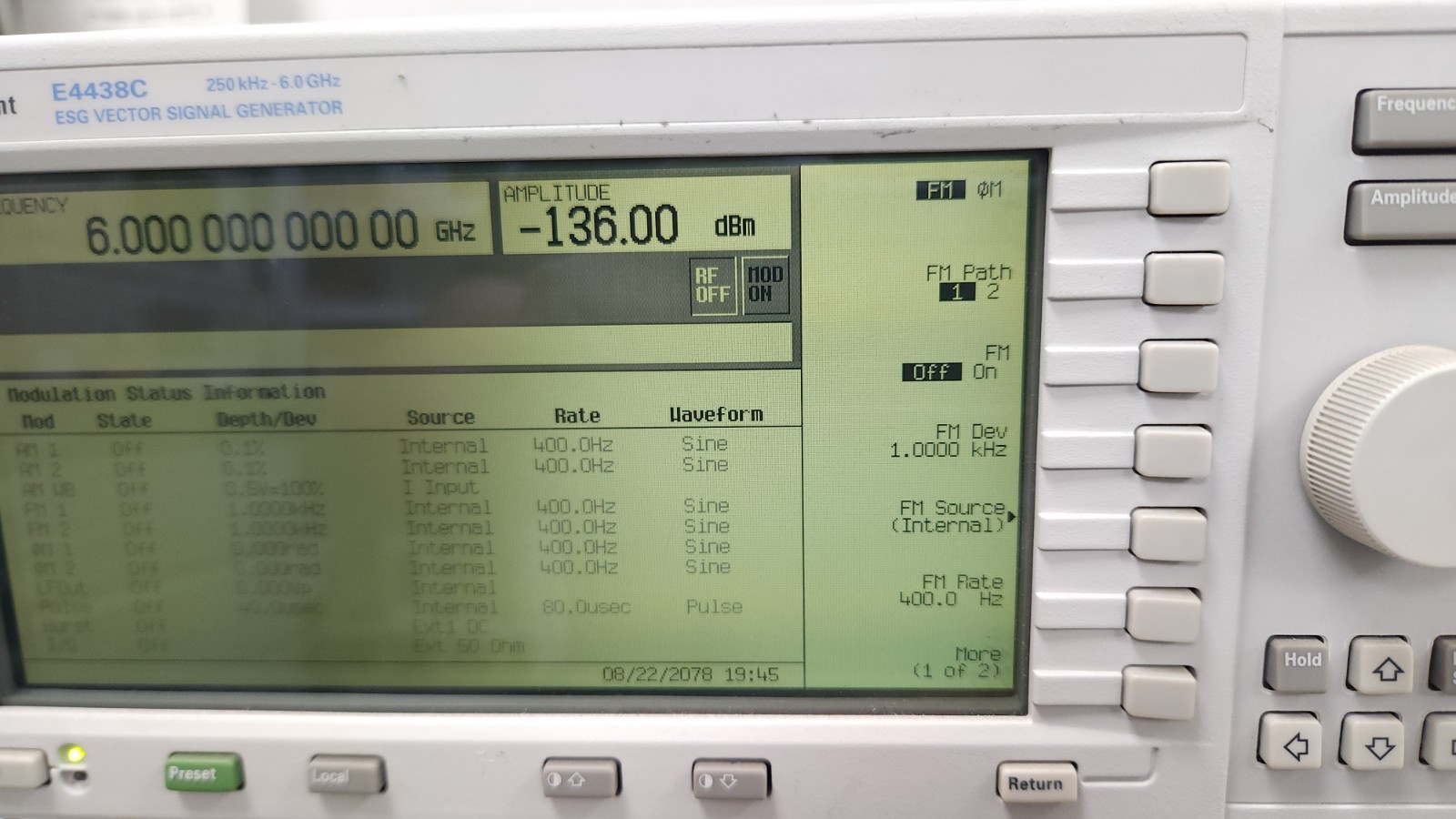 AGILENT E4438C Vector Signal Generator 250KHz – 6GHz opt 005 506 602 UNB UNJ