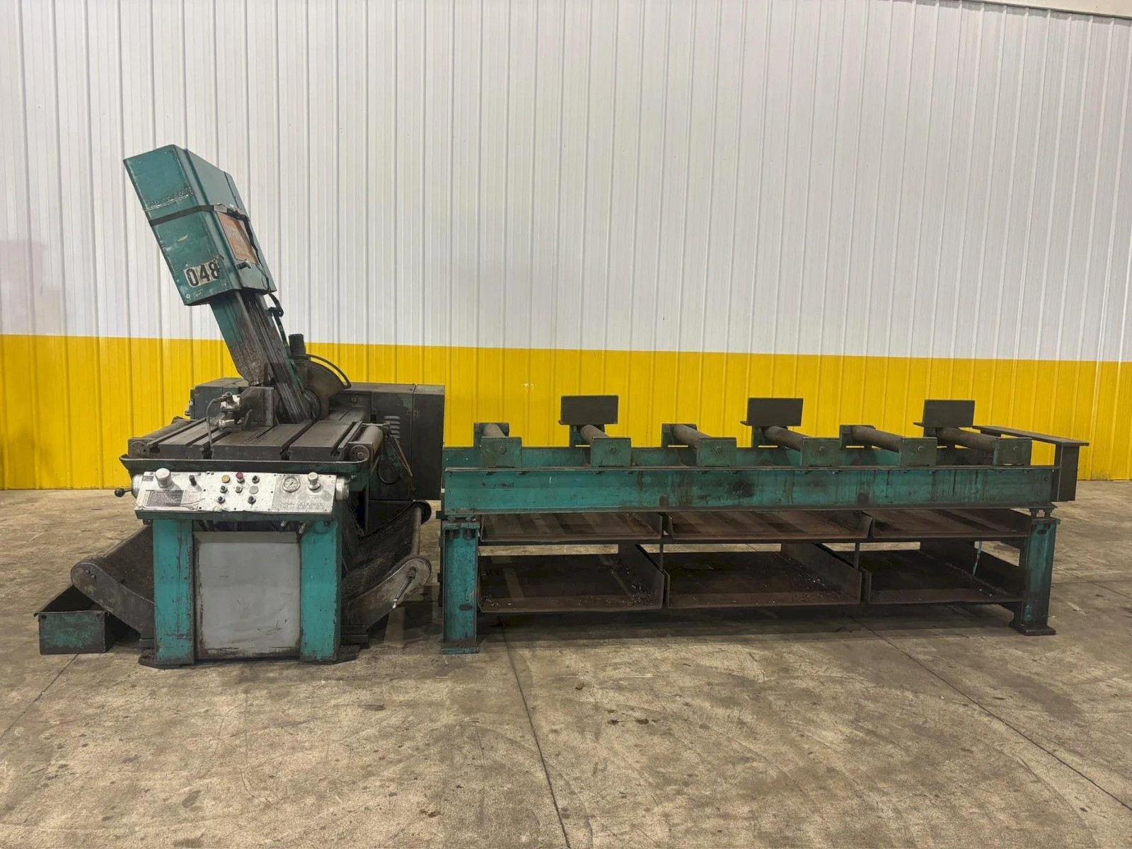 18” X 20” MARVEL MODEL #81-9/M3M SEMI-AUTO MITRE HEAD VERTICAL BAND SAW: STO