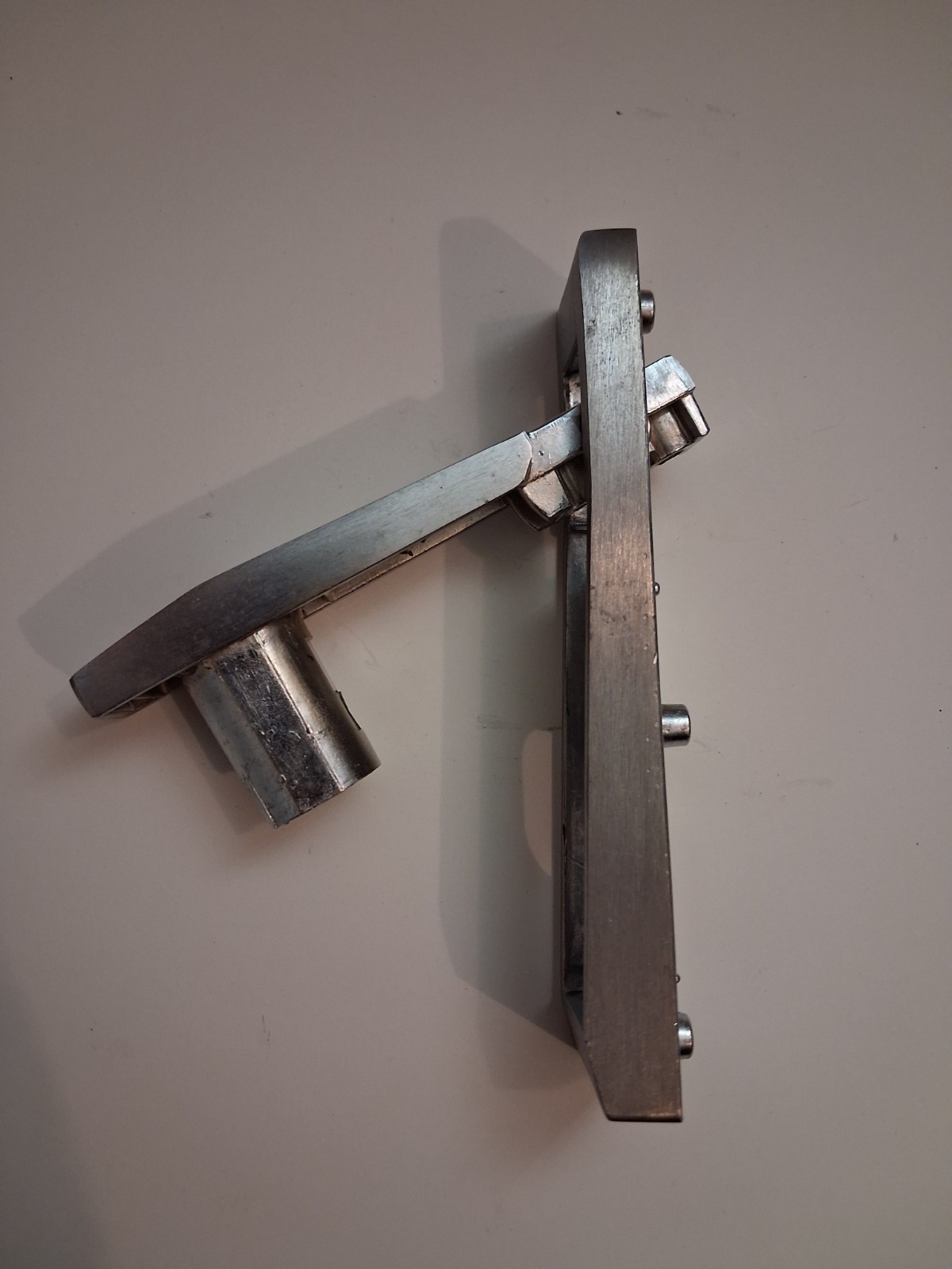 Crane National Vendors Swing-Handle Latch with Bezel and Pin