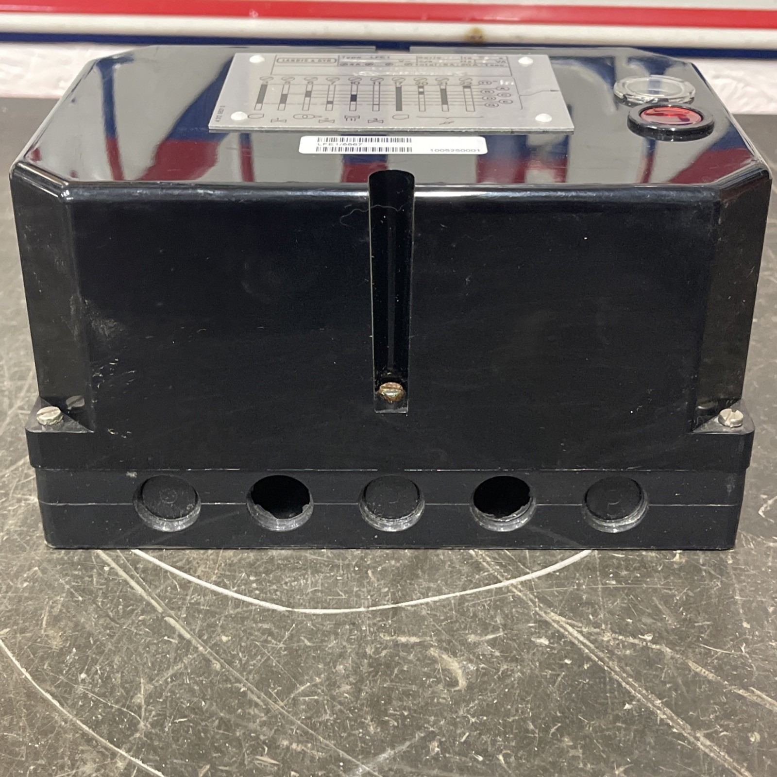 LANDIS & GYR LFE1 / 8867 Controller, CE-0085AQ0570, Serie 03, 100-110V 60Hz