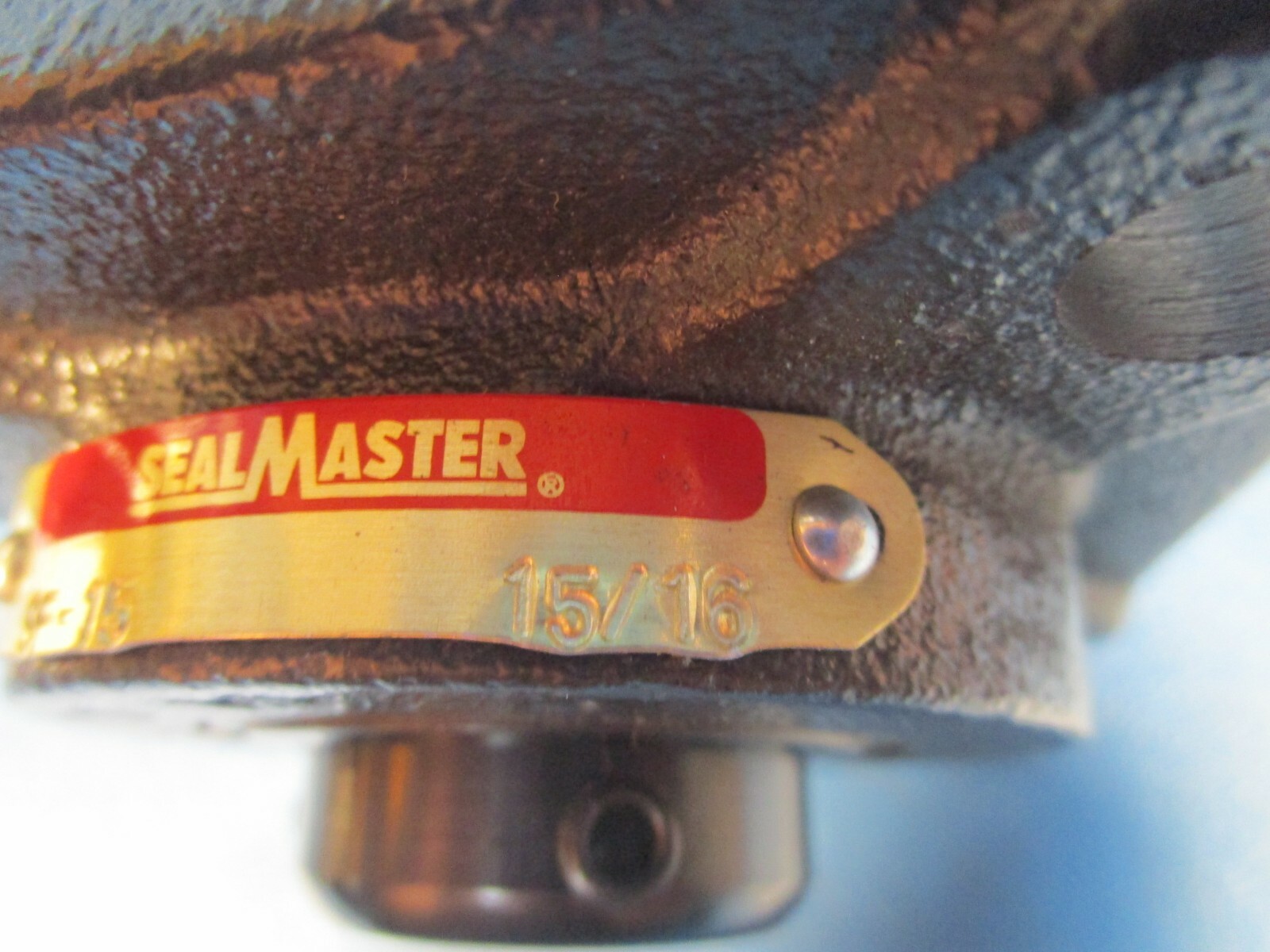 SealMaster, SF-15, 700439, 15/16″ 4 Bolt Flange Unit, Set Screw Locking