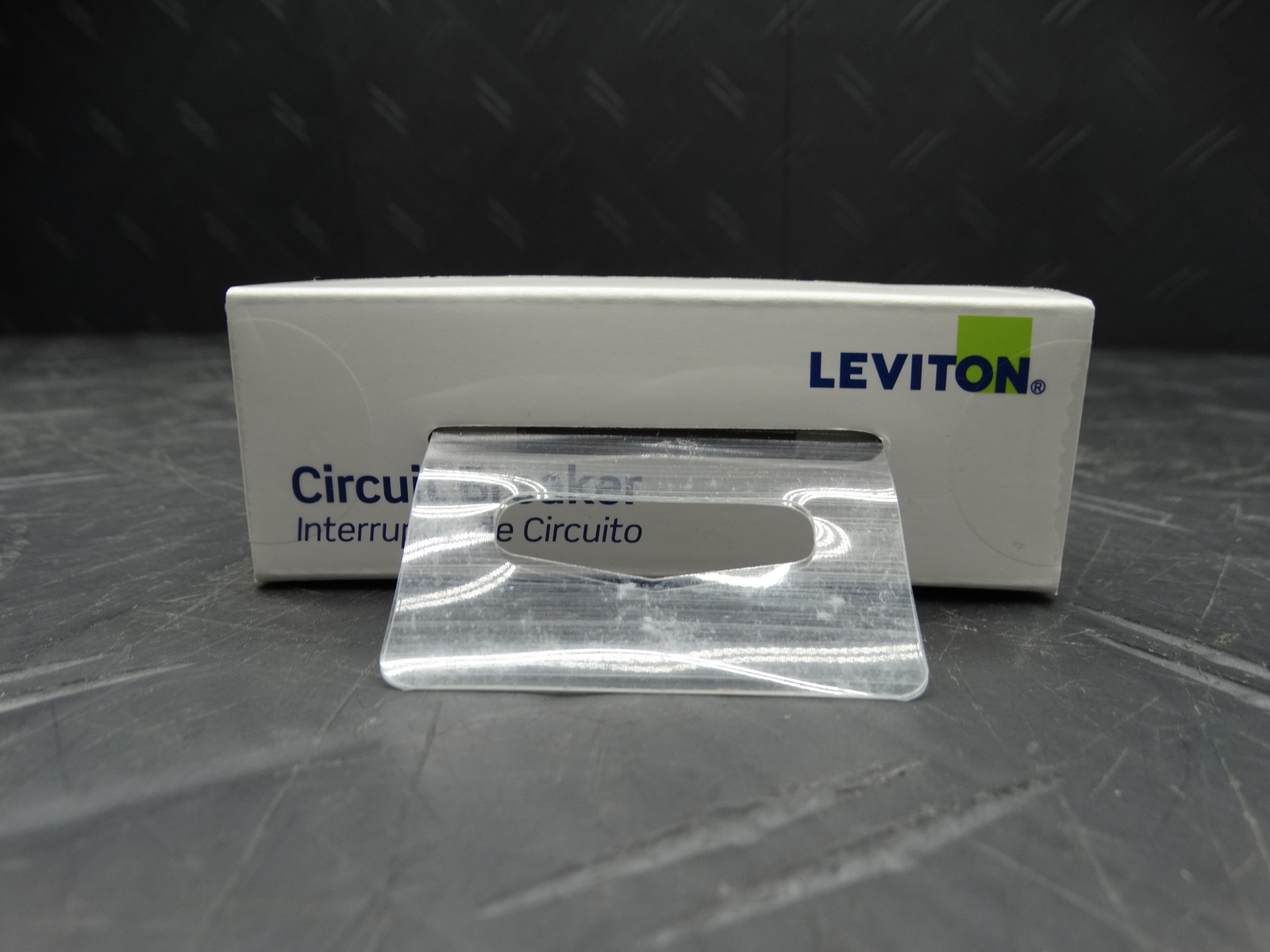 Leviton Branch Circuit Breaker, AFCI/GFCI 1-Pole 20 Amp, 120V, Thermal Magnetic