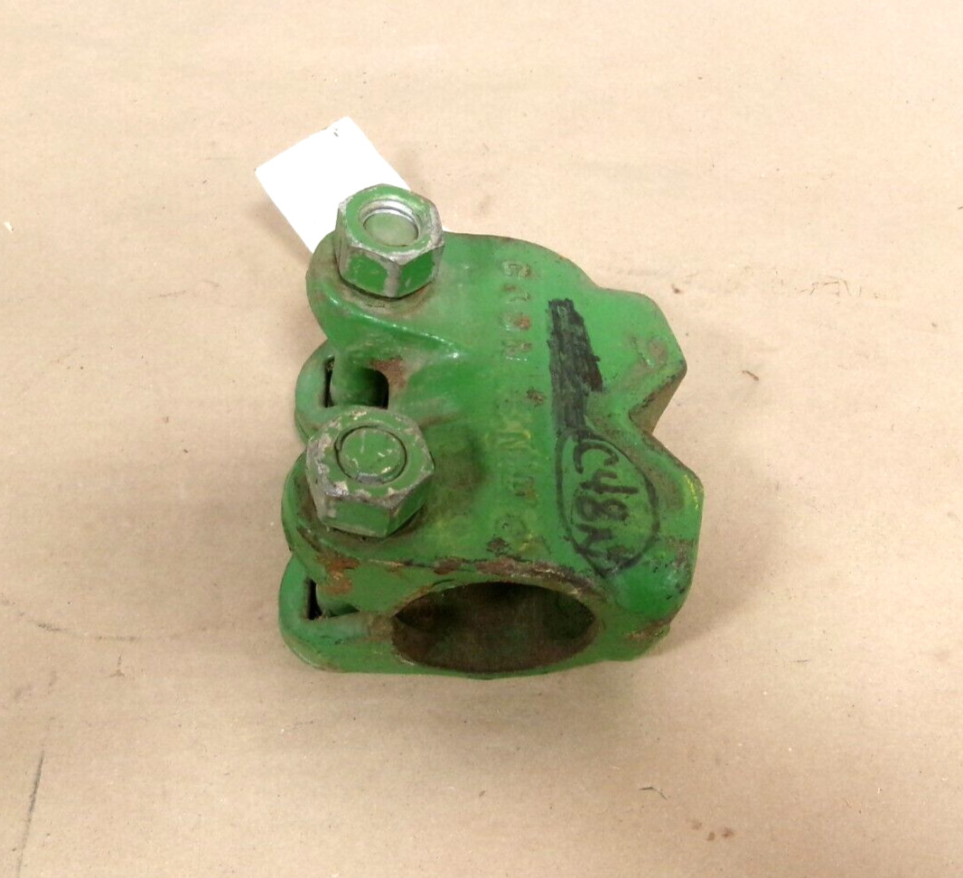 NOS C48N JOHN DEERE CULTIVATOR SHANK PIPE CLAMP 200 400 A B G more