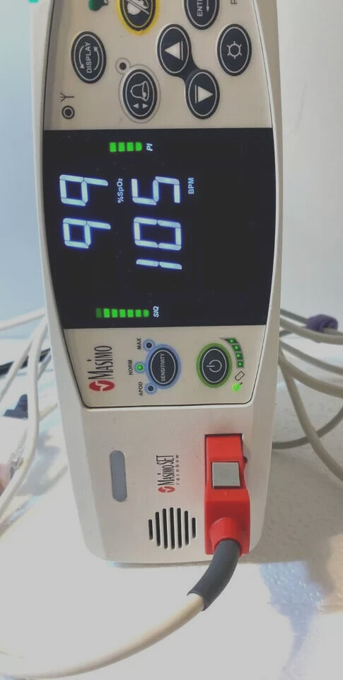 Masimo Set Rainbow RAD 87 Radical 87 Pulse Oximeter works good condition