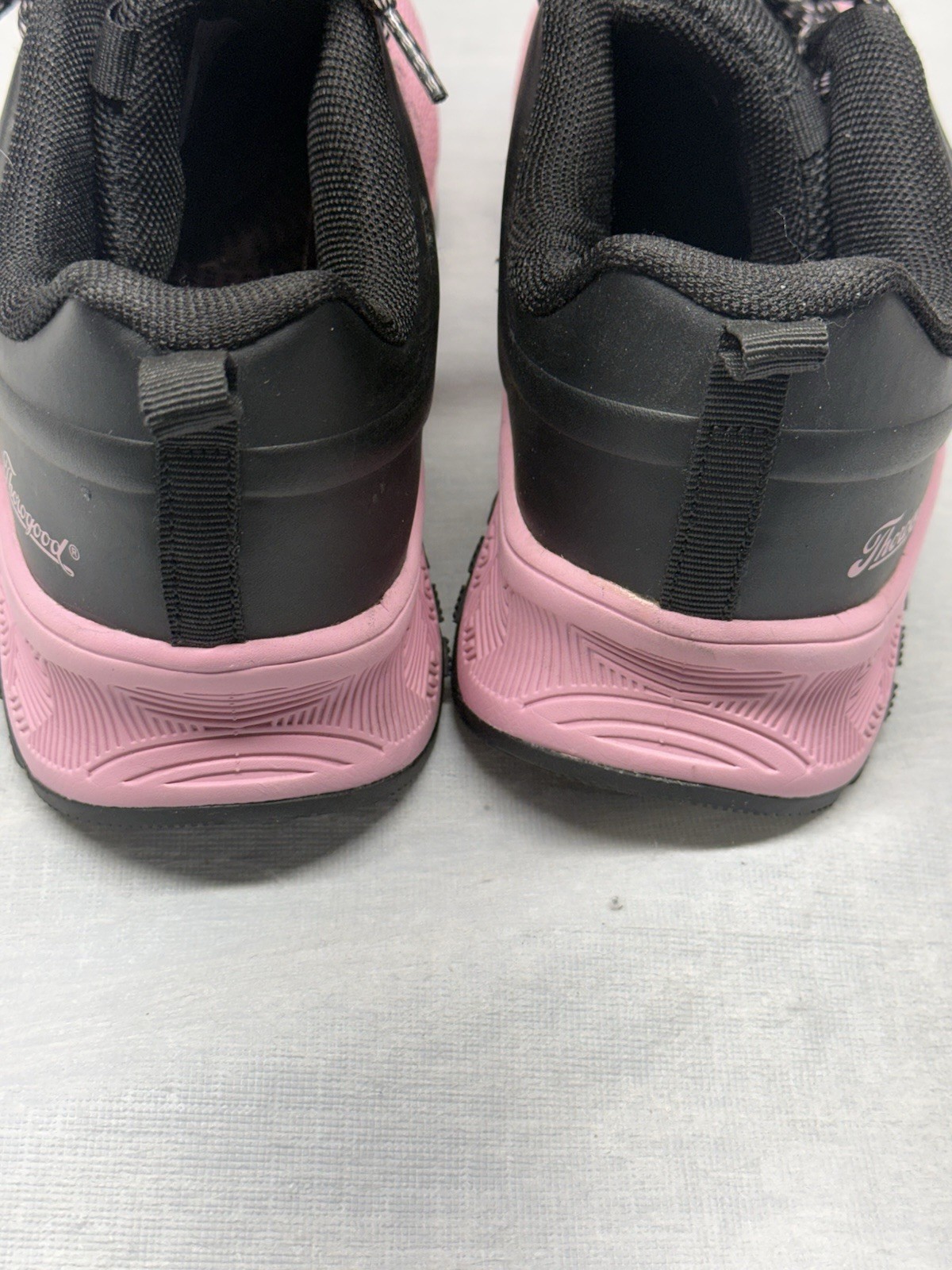 Thorogood Women’s Pink/Black Lace Up Safety Shoes Composite Toe Size 6.5 Wide