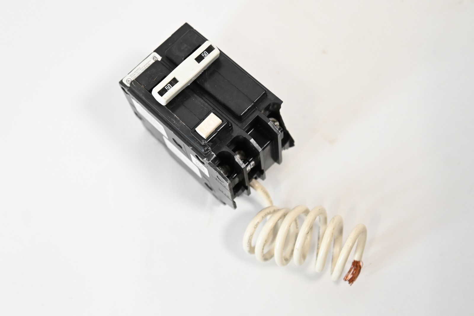 GE THQL2150GFT 50 Amp 2 Pole 120/240V *chipped*