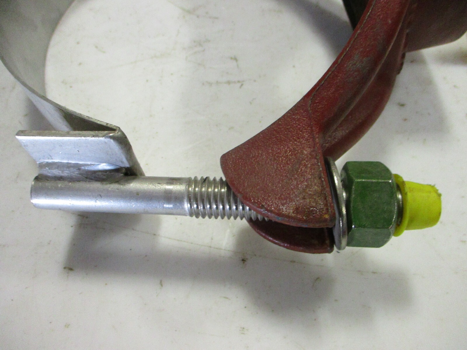 ROMAC 101S Service Saddle 8″ (8.00-8.63 OD) x 2″ NPT Outlet | SS Single Strap