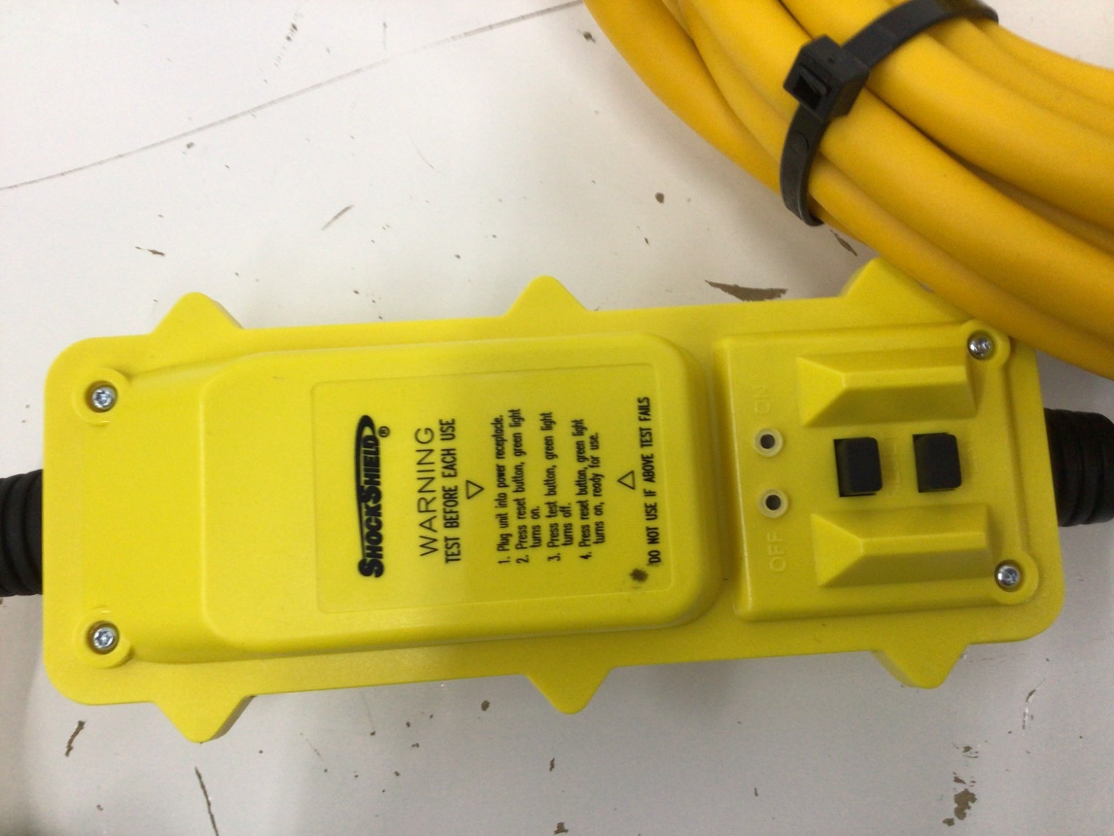 Southwire 44800020-1 240VAC 30 A Maximum Current 25 Ft Length Yellow GFCI