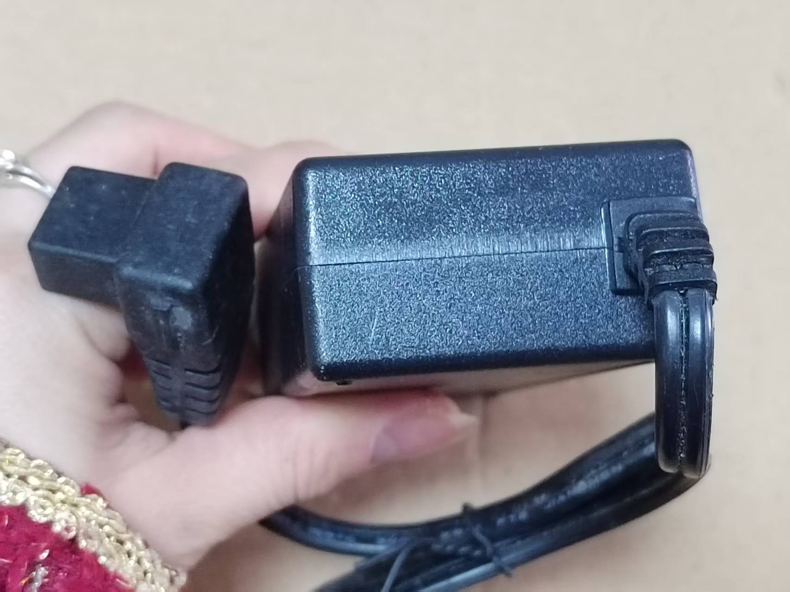 1PCS GM95-145600-D 14.5V 6.0A 87W 12/24V Car Refrigerator Power Adapter