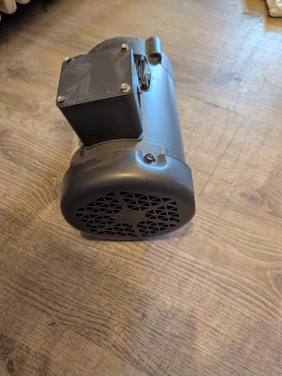 Baldor Reliance VM3537 0.5HP 230/460V 3PH TEFC Motor 3420RPM 56C